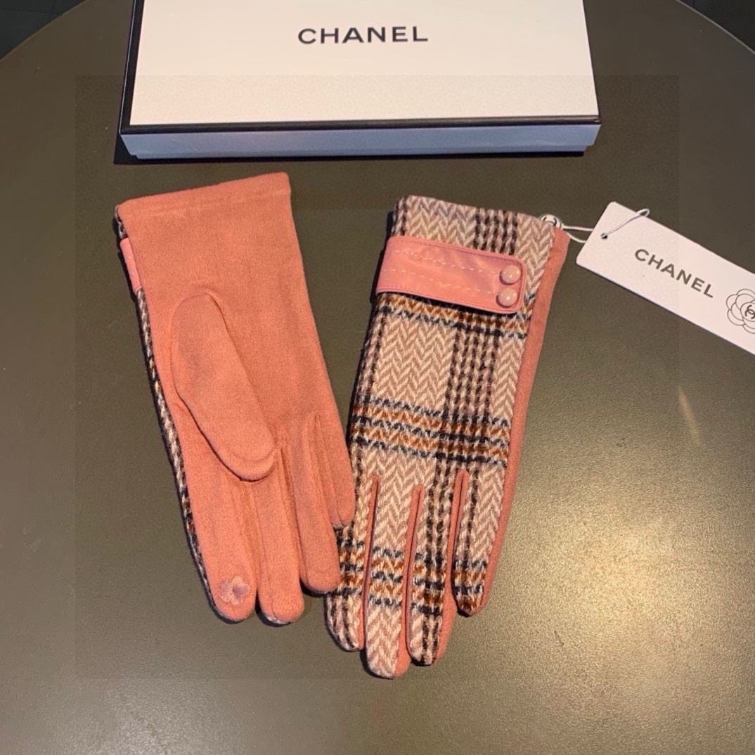 Chanel Gloves