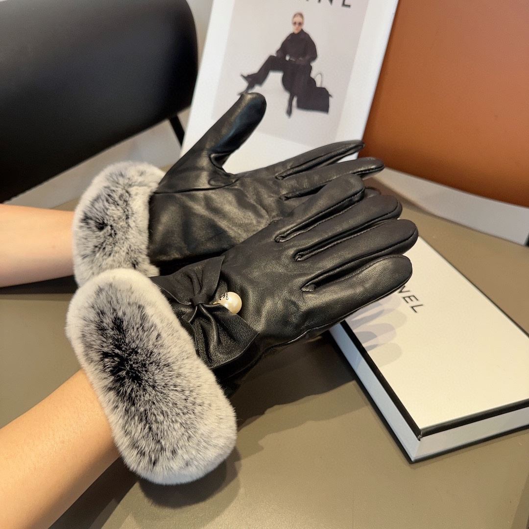 Chanel Gloves