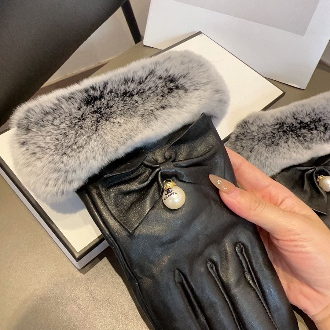 Chanel Gloves