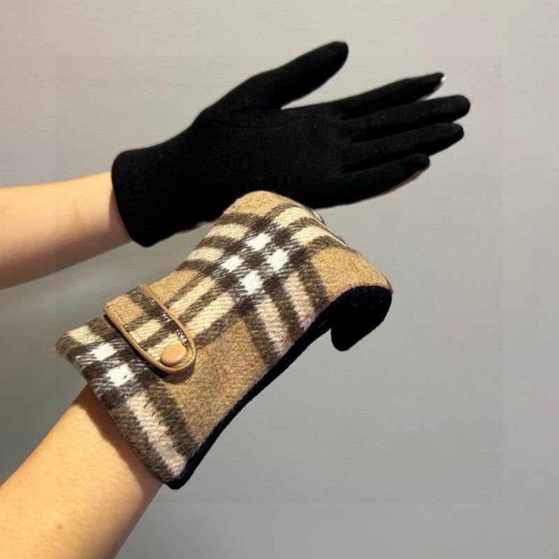 Burberry Gloves