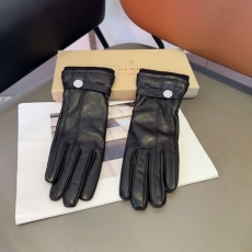 Burberry Gloves