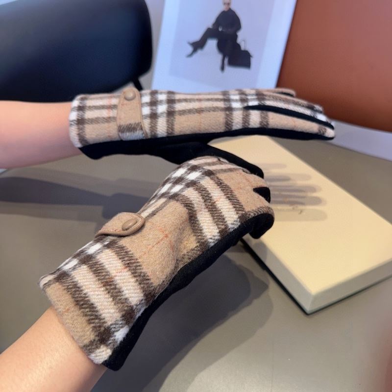 Burberry Gloves