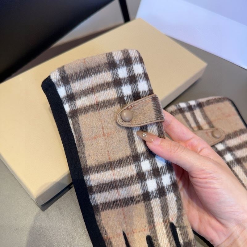 Burberry Gloves