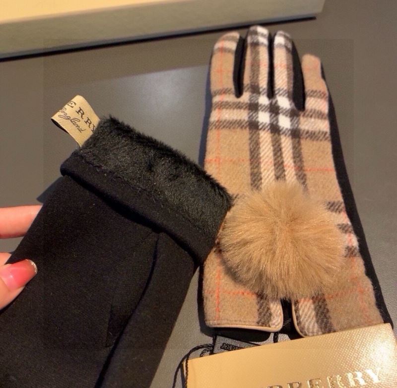 Burberry Gloves