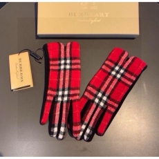 Burberry Gloves