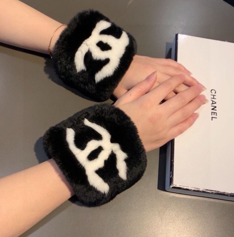 Chanel Gloves