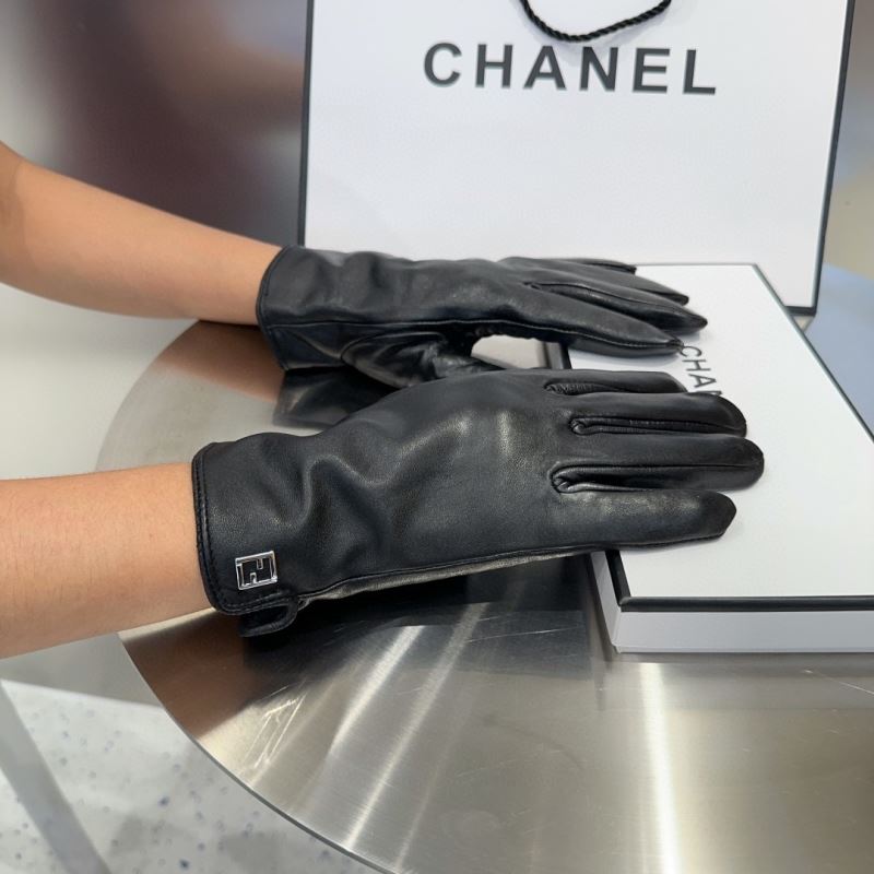 Fendi Gloves