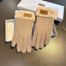 Gucci Gloves