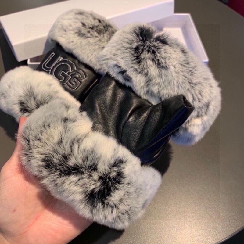 Gucci Gloves