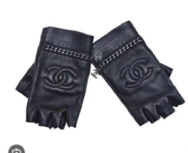 Chanel Gloves