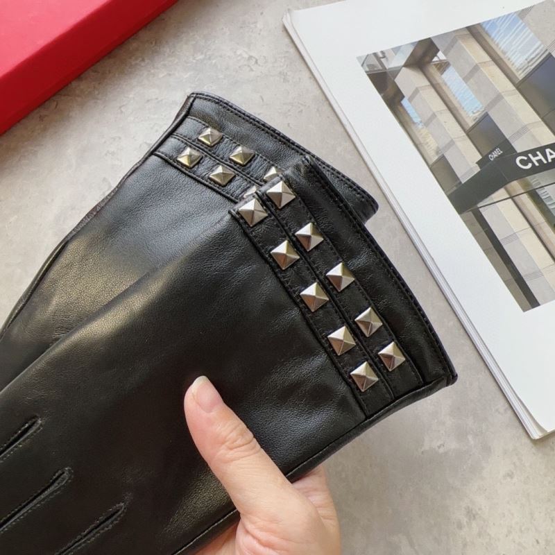 Valentino Gloves