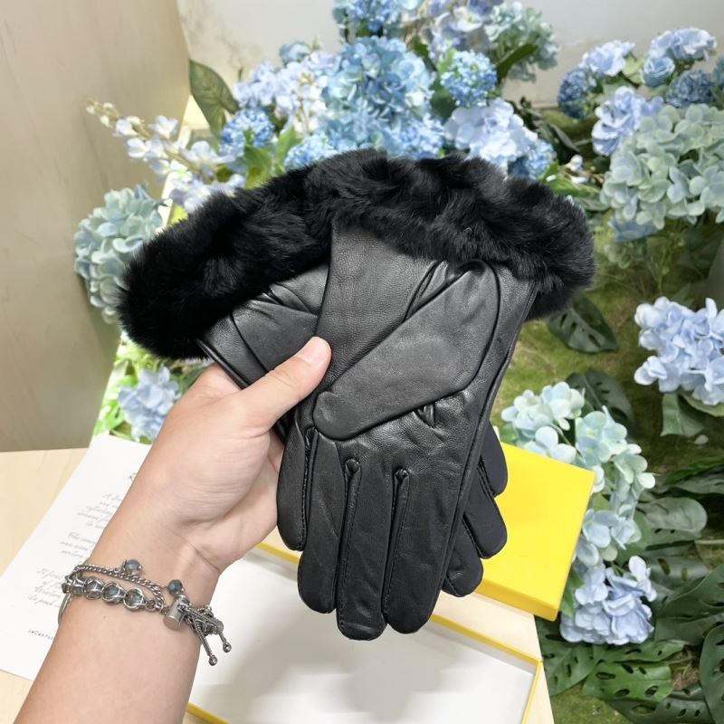 Fendi Gloves