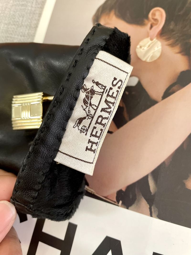 Hermes Gloves