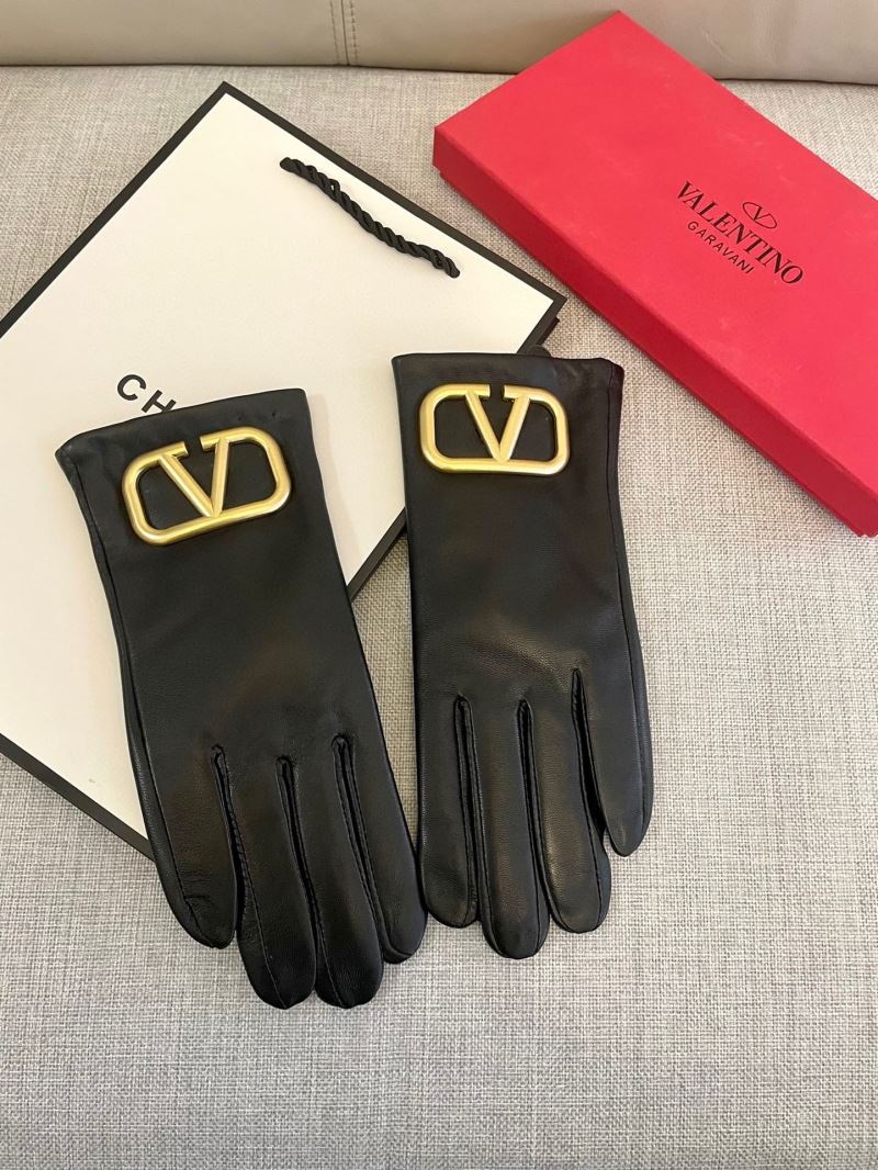 Valentino Gloves