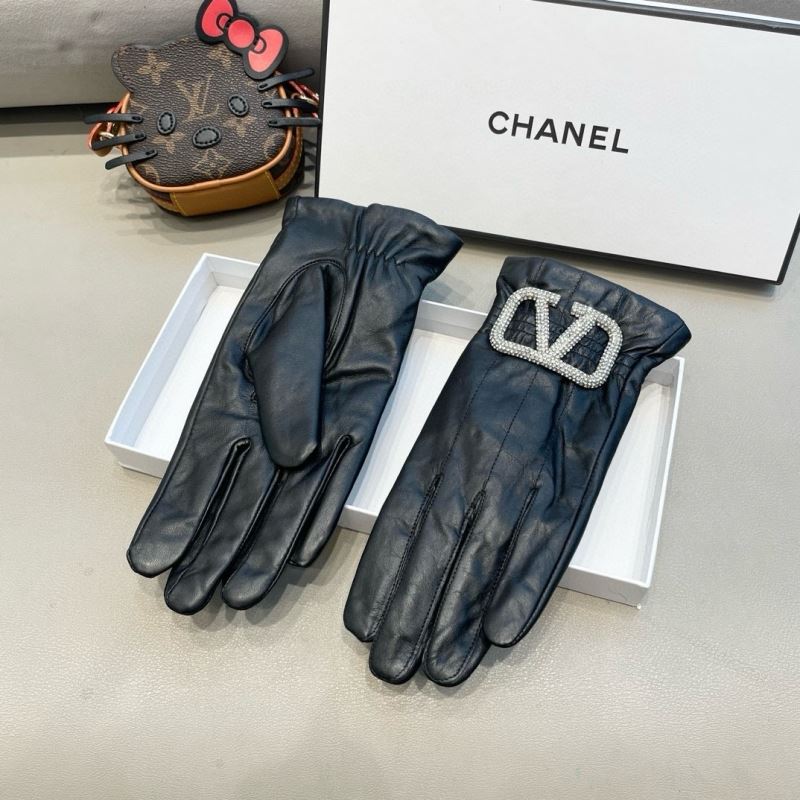 Valentino Gloves