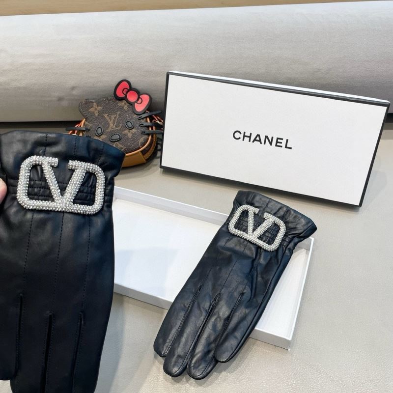 Valentino Gloves