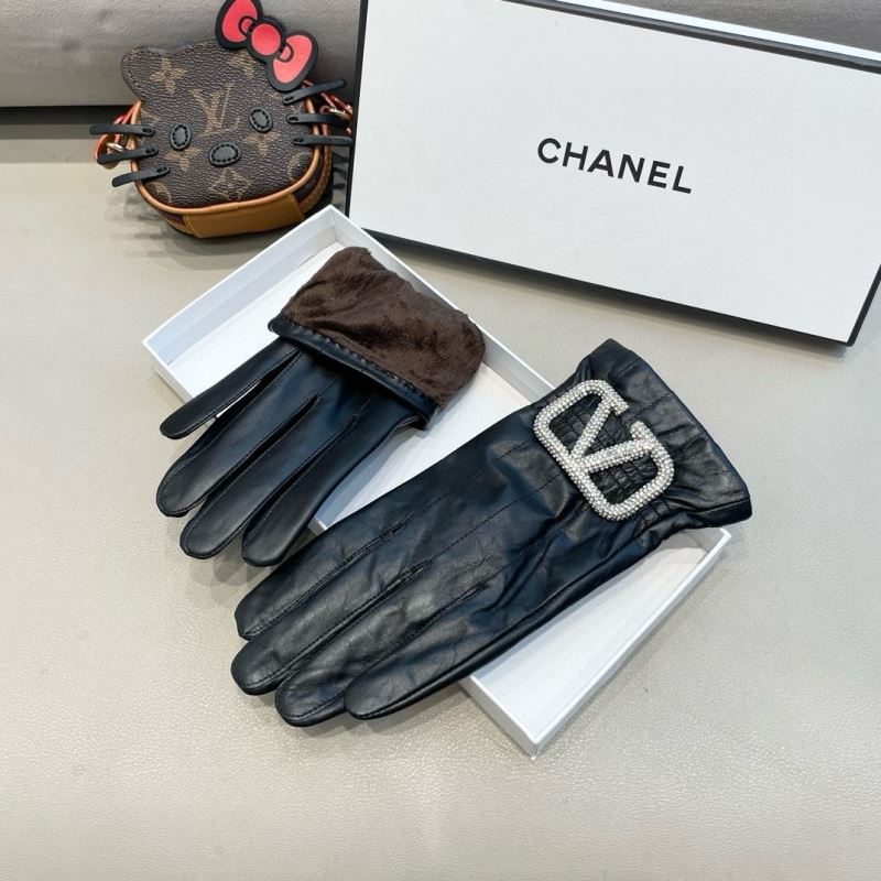 Valentino Gloves