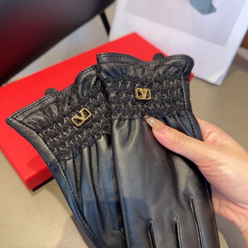 Valentino Gloves