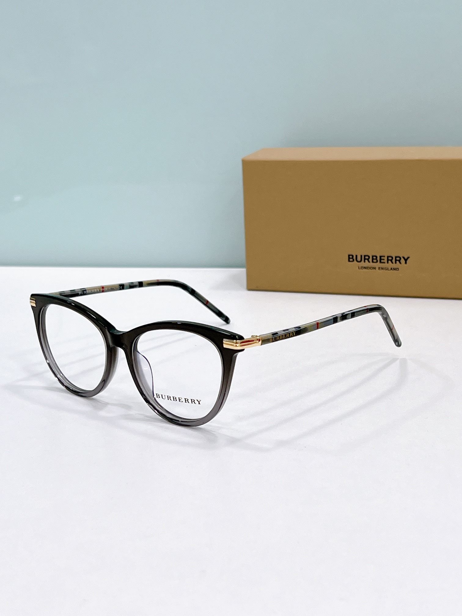 Burberry Sunglasses