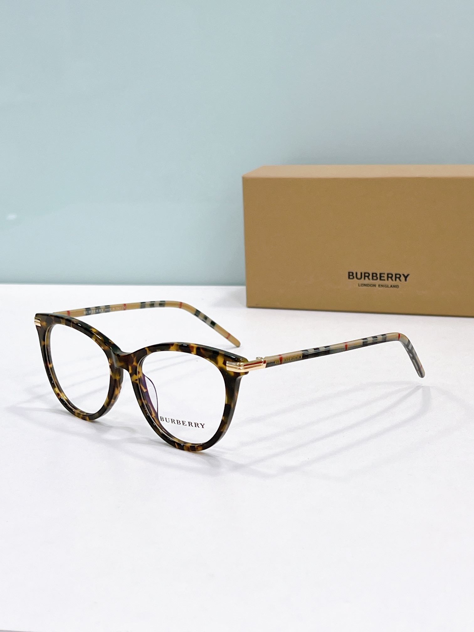 Burberry Sunglasses