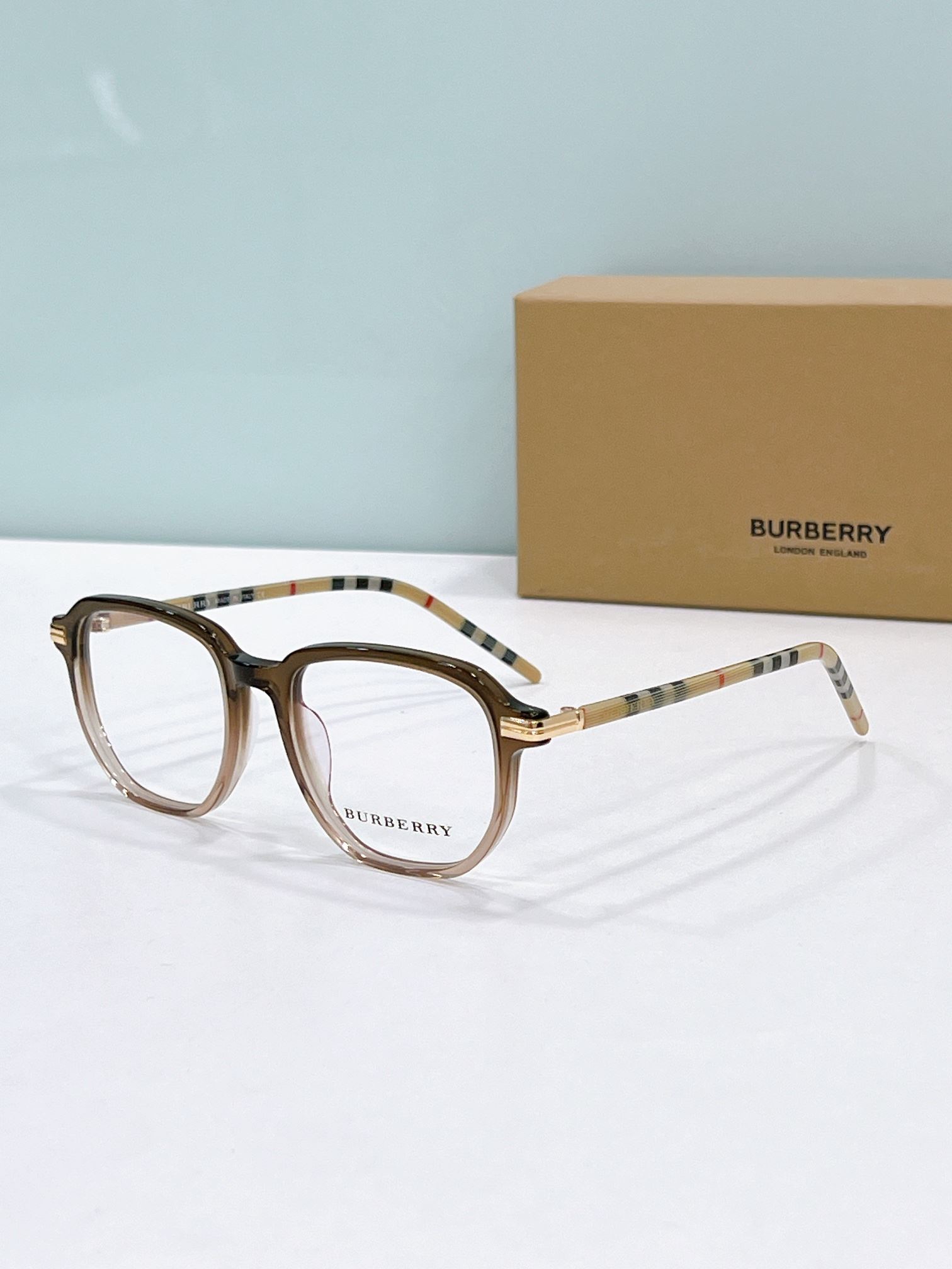 Burberry Sunglasses